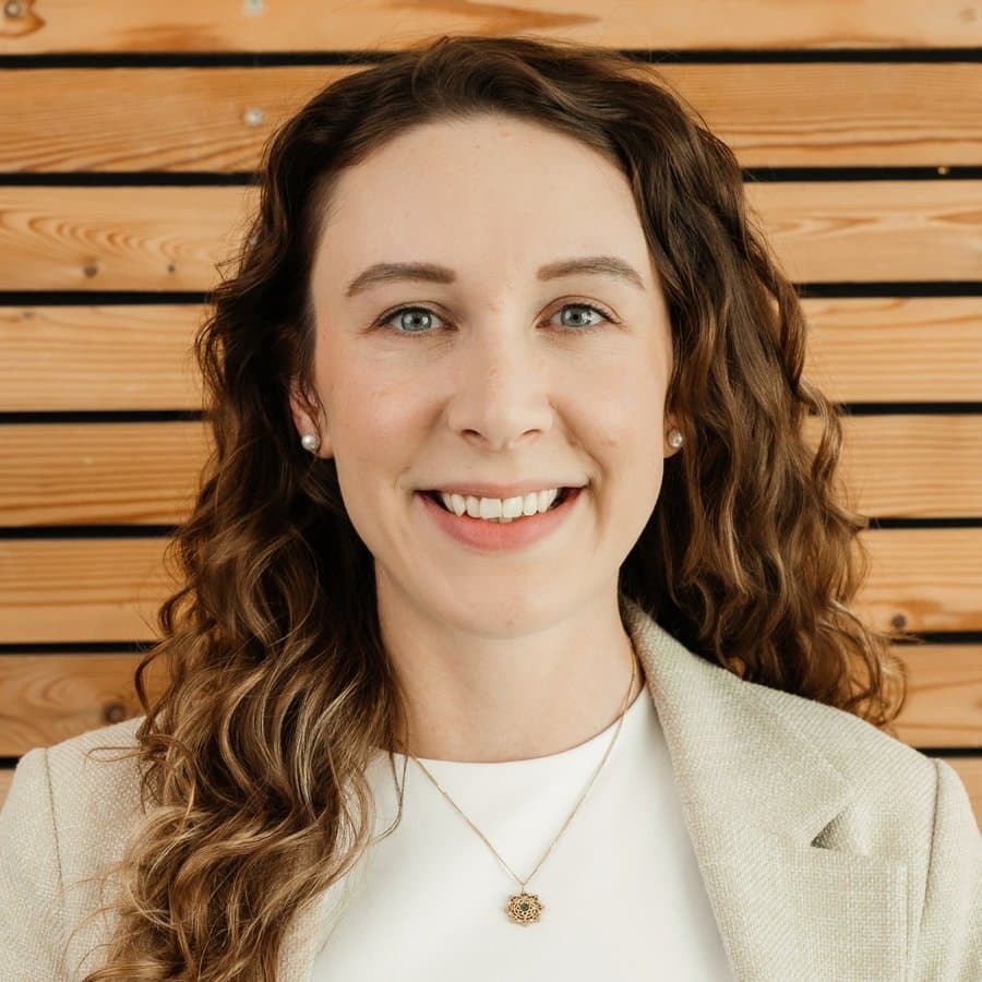 Julia Dona, Sales Manager bei digibon